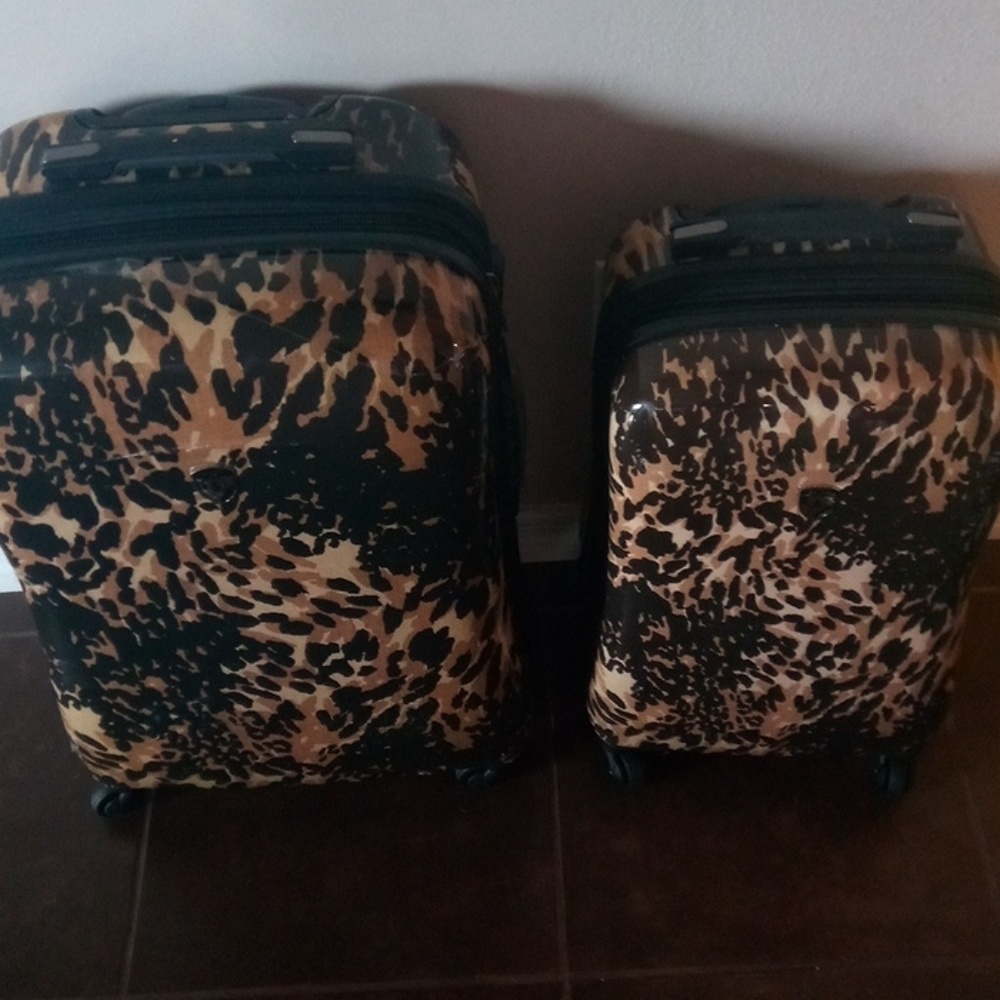 Heys Large and Small Luggage Cases
